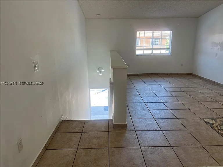 2425 W 76th St #207 — Photo 11