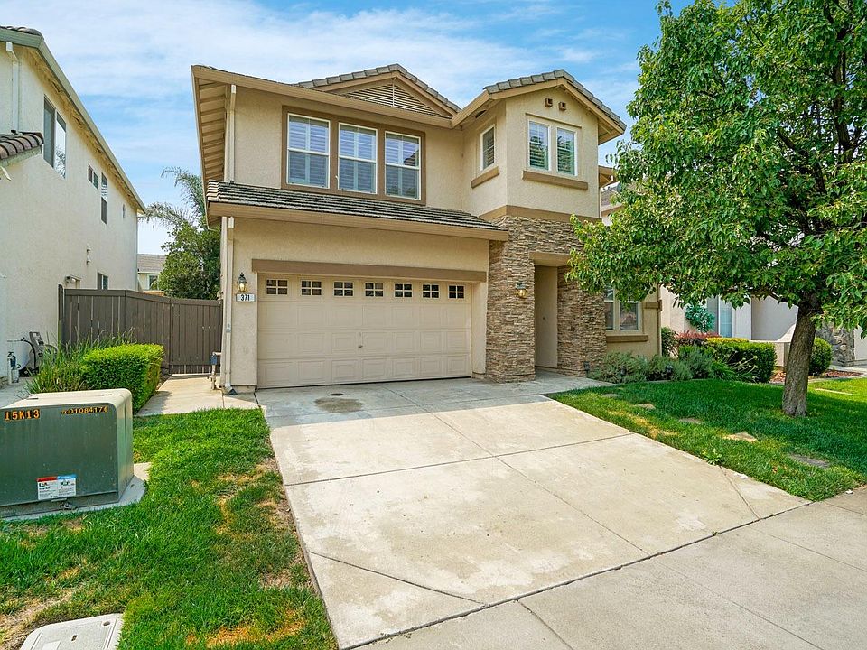 1st image of 371 Mahonia Cir