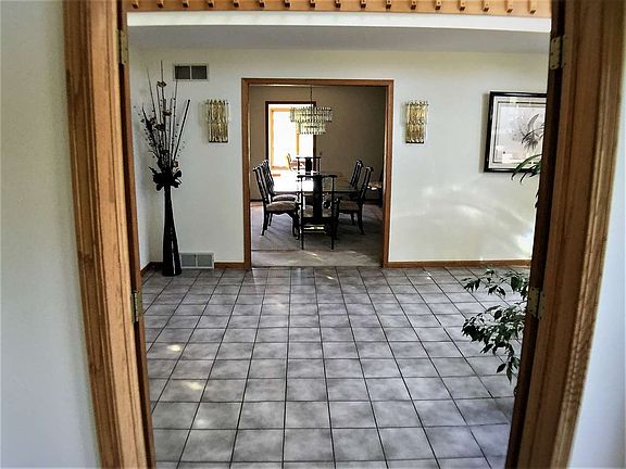 2nd image of 10747 Quail Hill Cv