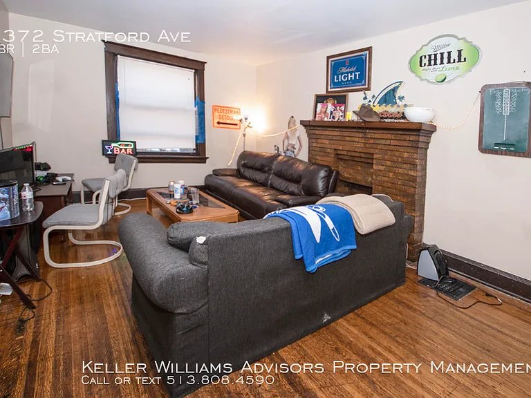 2372 Stratford Ave — Photo 14
