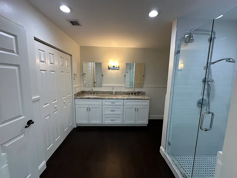 5220 NW 53rd Ave — Photo 14