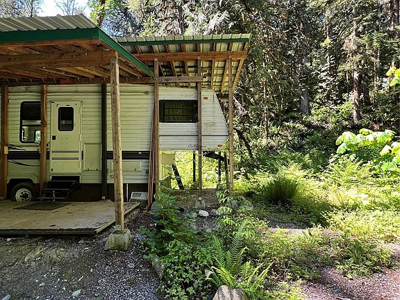 4th image of 63899 Cascade Park Place #D1-69