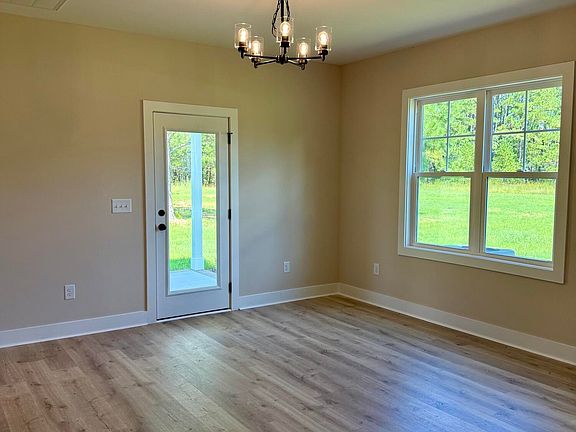 3rd image of 187 Spring Meadows Drive