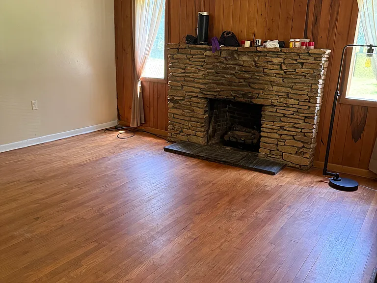 Cottage Ln — Photo 6