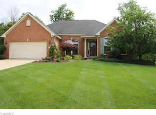 4953 Shining Willow Blvd, Stow, OH 44224