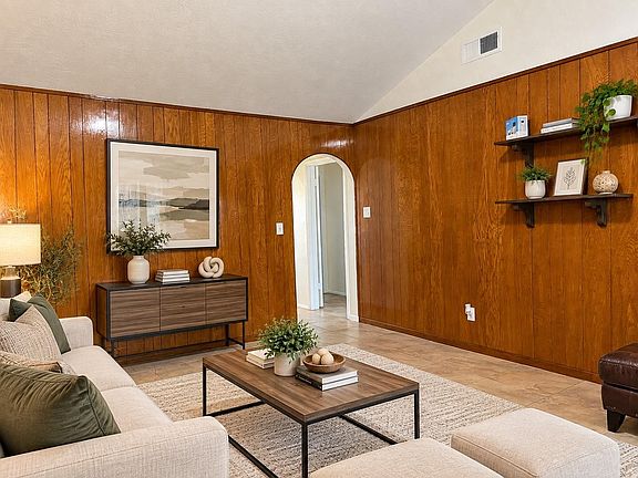 5th image of 8831 Hendon Ln