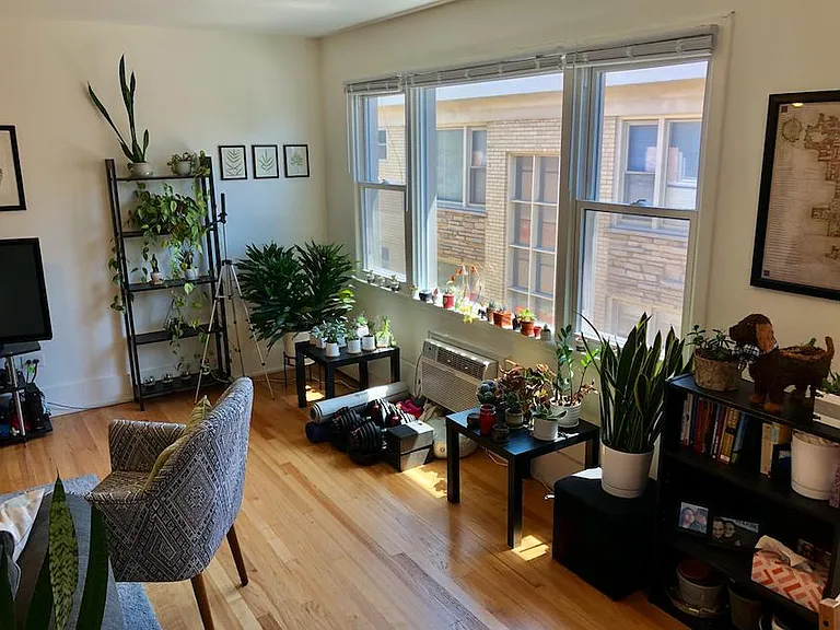 4544 N Wolcott Ave #4 — Photo 4