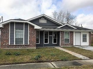3000 Tara Dr, Violet, LA 70092