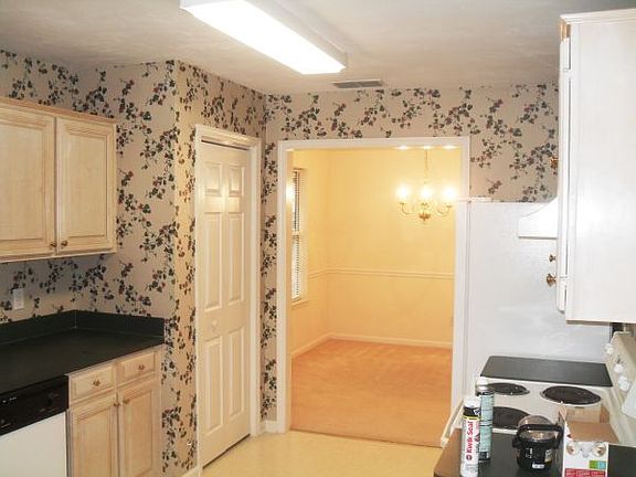 3-Kitchen dining