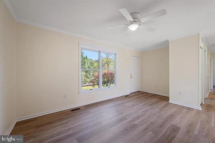 852 Morgan Pl — Photo 9