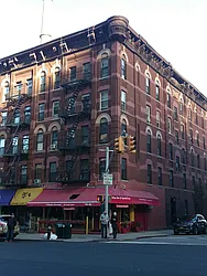 1370 York Avenue in Lenox Hill