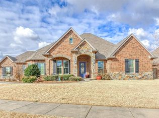 2233 War Eagle Ln, Yukon, OK 73099