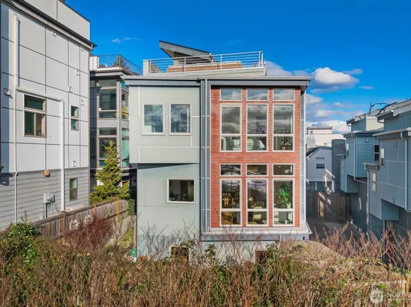 3426 NW Market Street, Seattle, WA 98107