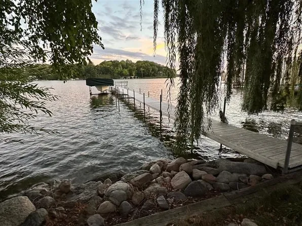 6365 Bay Ridge Rd, Mound, MN 55364