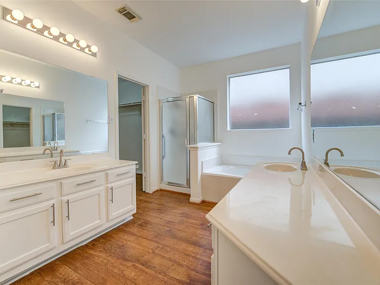 16464 Beewood Glen Dr — Photo 30