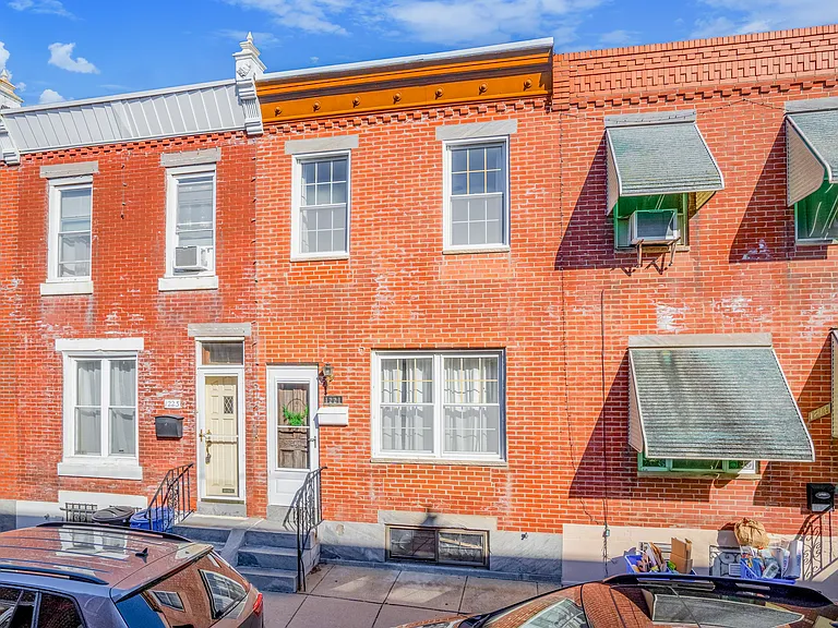 1221 Tree St — Photo 1