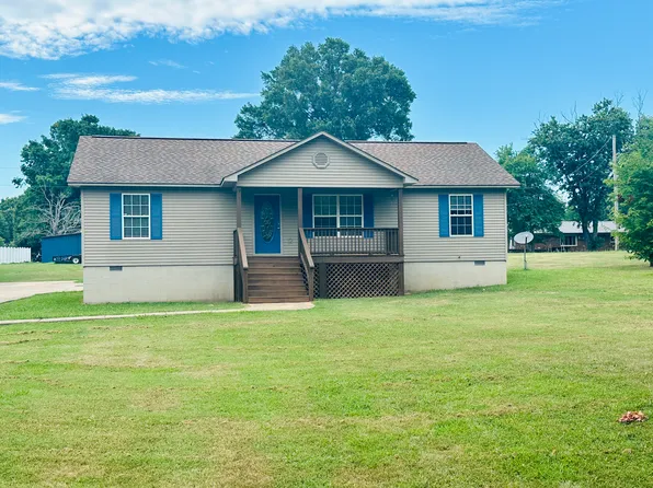 301 Dora Dr, Rogersville, AL 35652