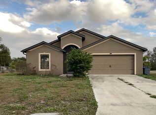 815 Lystra Ave, Fort Myers, FL 33913
