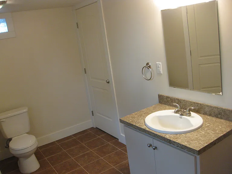 714 N 4th St #B — Photo 11