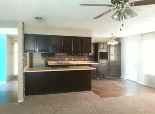 2704 Park Dr, Roswell, NM 88201