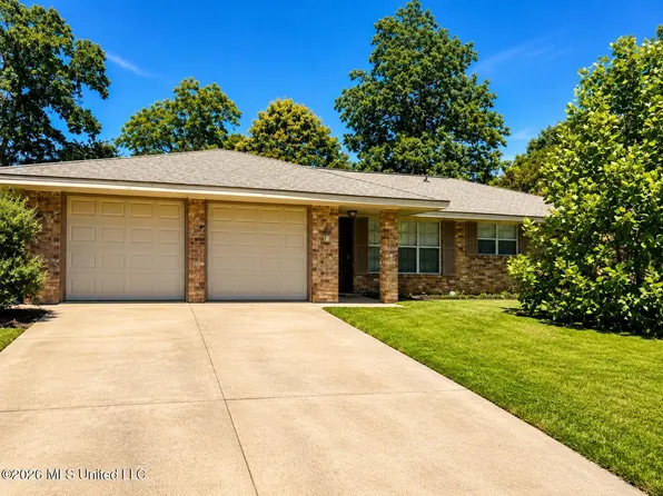 311 Saint Augustine Ave, Long Beach, MS 39560