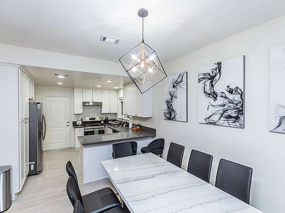5th image of 46 S Lotus Ave #3