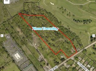 469 McCormick Rd, Coraopolis, PA 15108