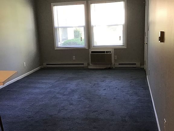2nd image of 703 N Red Bud Trl APT 6