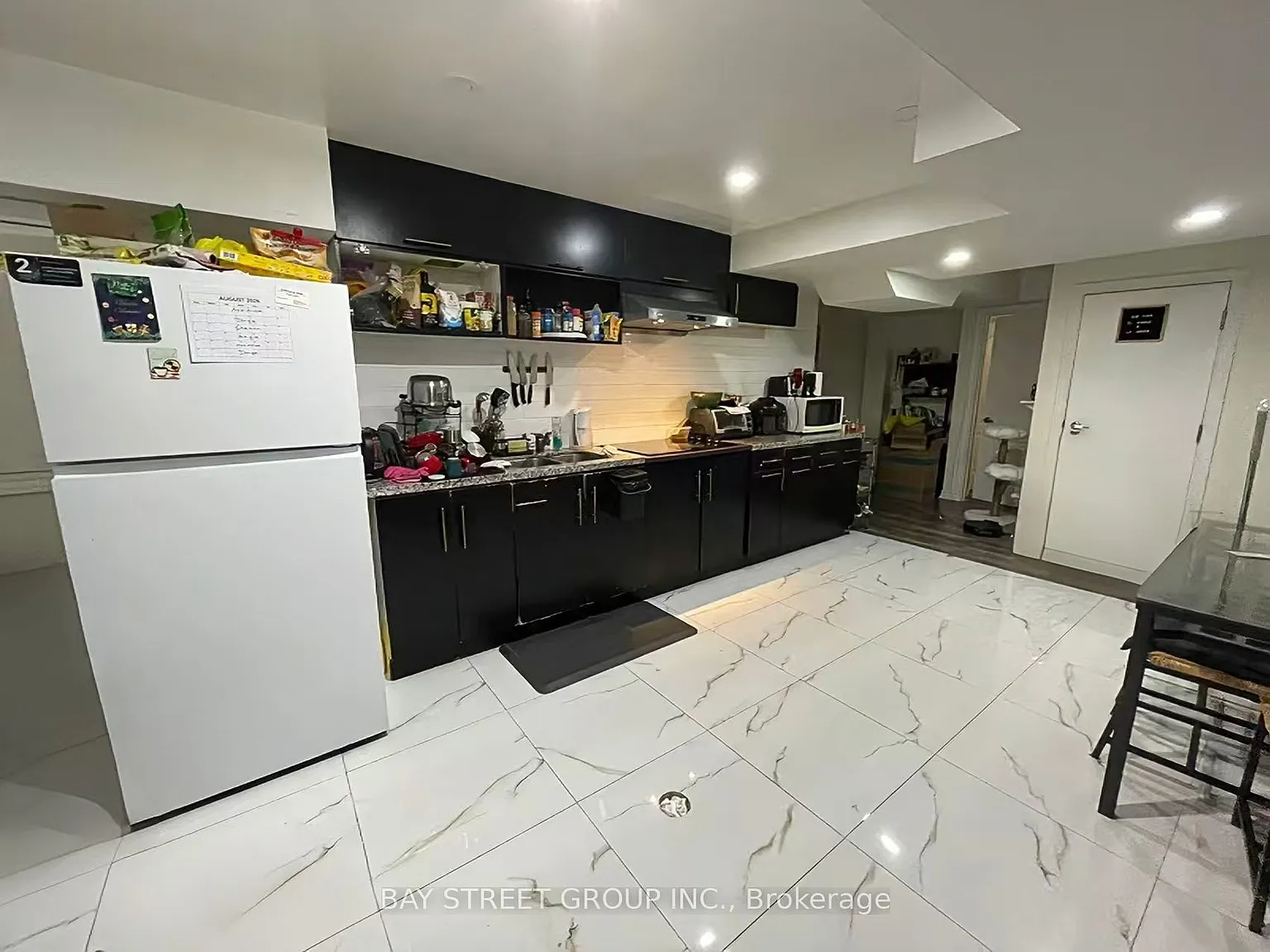 3 bed, $2,250 — Photo 3