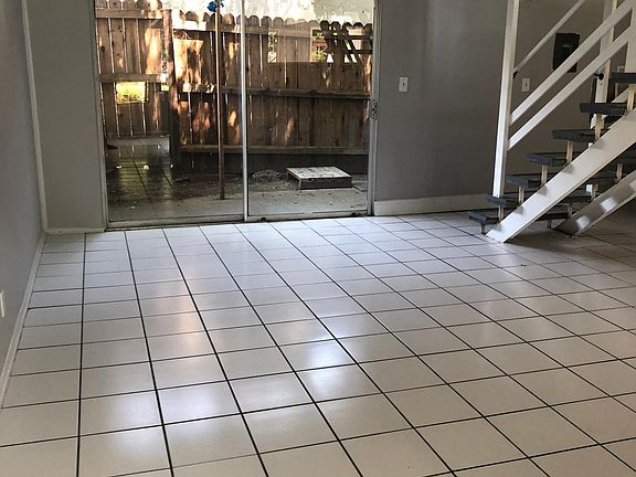 4th image of 992 Emerson St #996