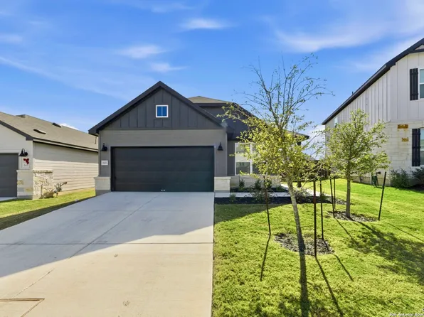 141 Winding Windmill, Boerne, TX 78006