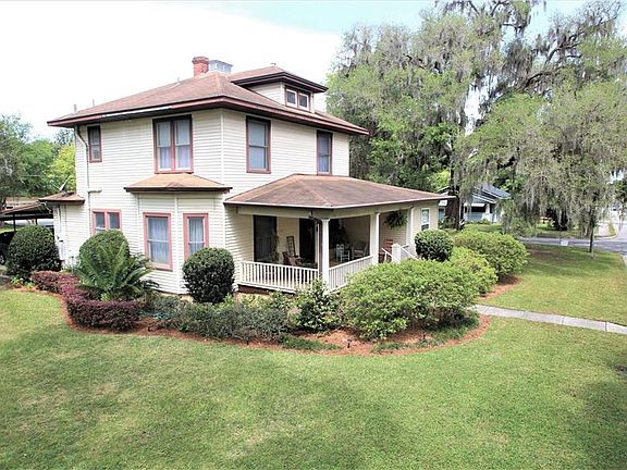 3rd image of 1800 Sanford Ave