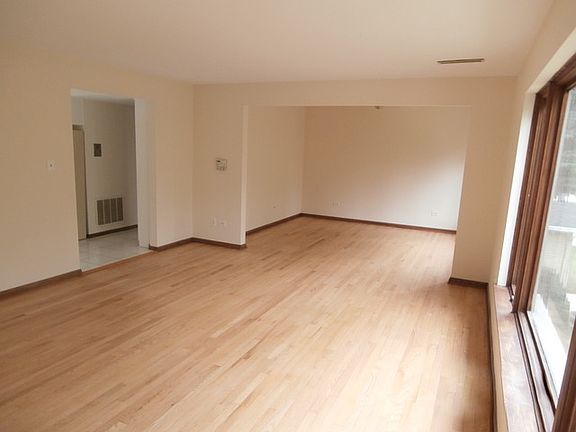 3rd image of 7330 Ogden Ave APT 5