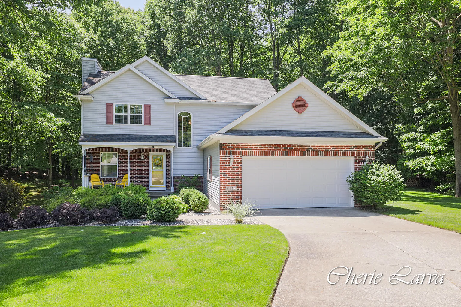 11320 Greenwich Dr NE photo 1