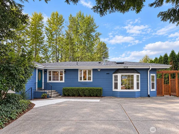 959 Hoquiam Ave NE, Renton, WA 98059