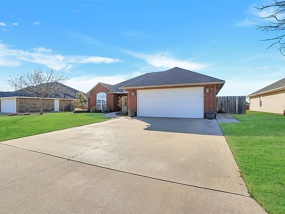 3rd image of 2905 Hunter Pointe