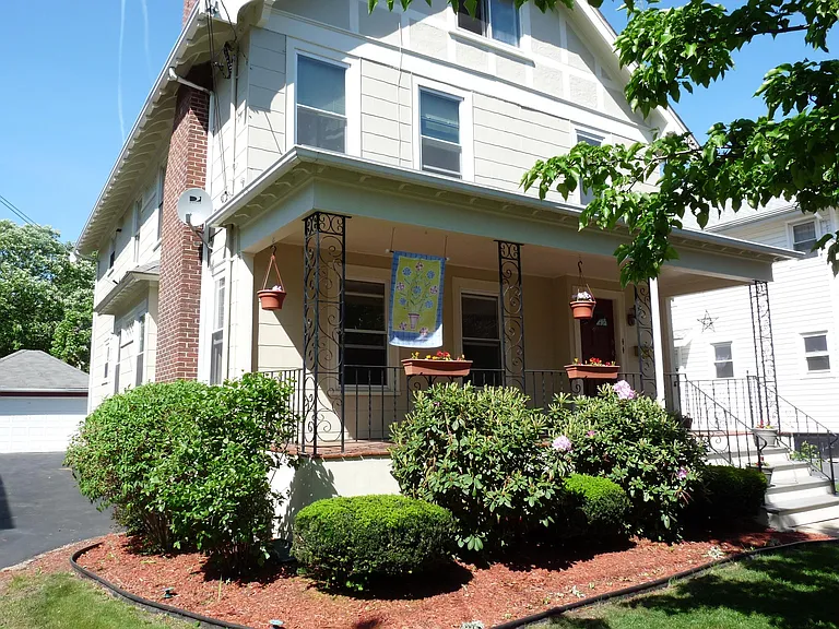80 Magoun Ave #1 — Photo 7