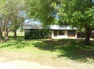 2821 Trails W, Pearsall, TX 78061