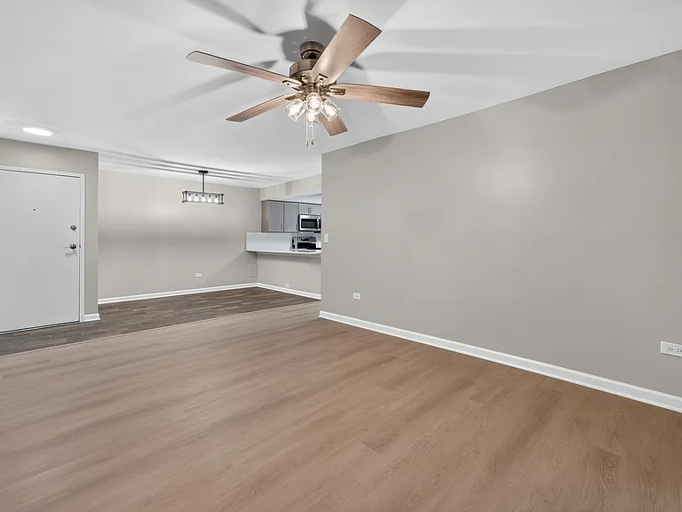 718 Rodenburg Rd #206 — Photo 9