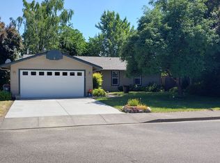 1589 Timothy St, Central Pt, OR 97502