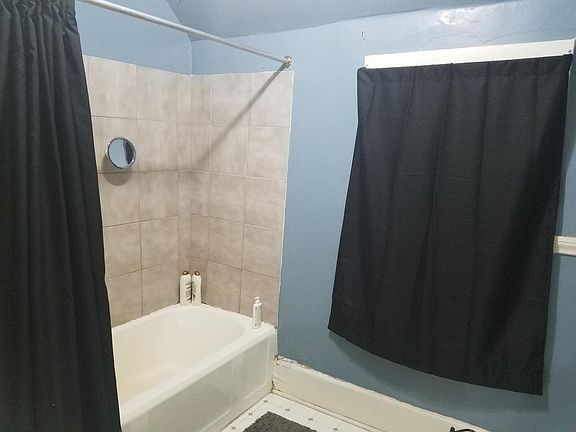 5th image of 2438 N Bartlett Ave #A