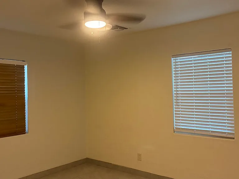 2336 W Orange Dr — Photo 9