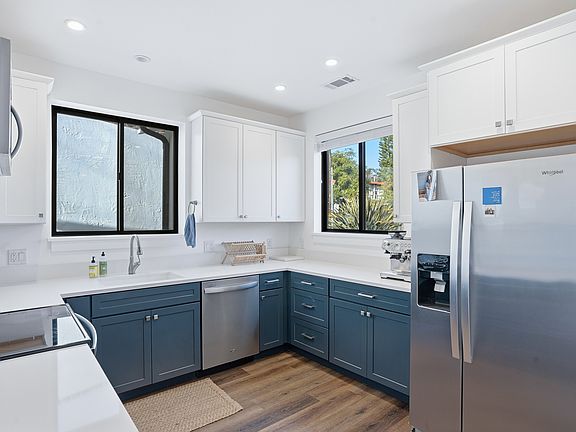 5th image of 259 Almond St