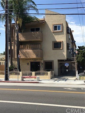 Exterior of this newer and conveniently located building.