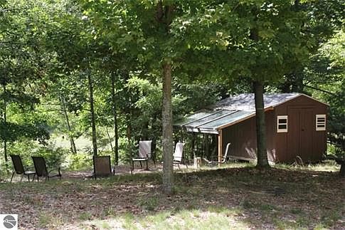 5th image of 2151 Peachwood Ln