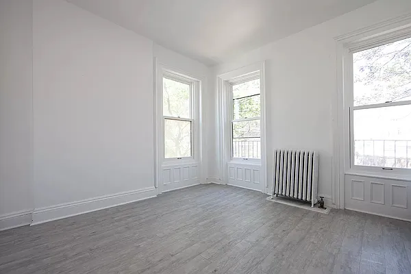 Rented by REAL New York | media 3