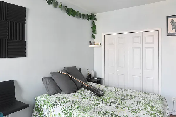 Rented by The Agency | media 12