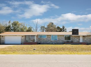 305 E 4th Ave, Crestview, FL 32536