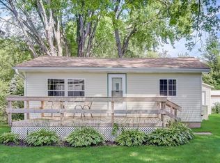 S7744 W Grandview Ave, Merrimac, WI 53561