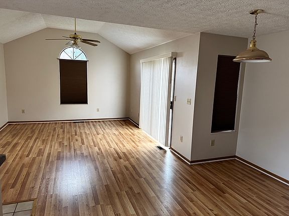 4th image of 2692 Allister Cir